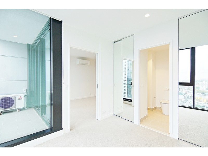 2205/45 Clarke Street, Southbank VIC 3006