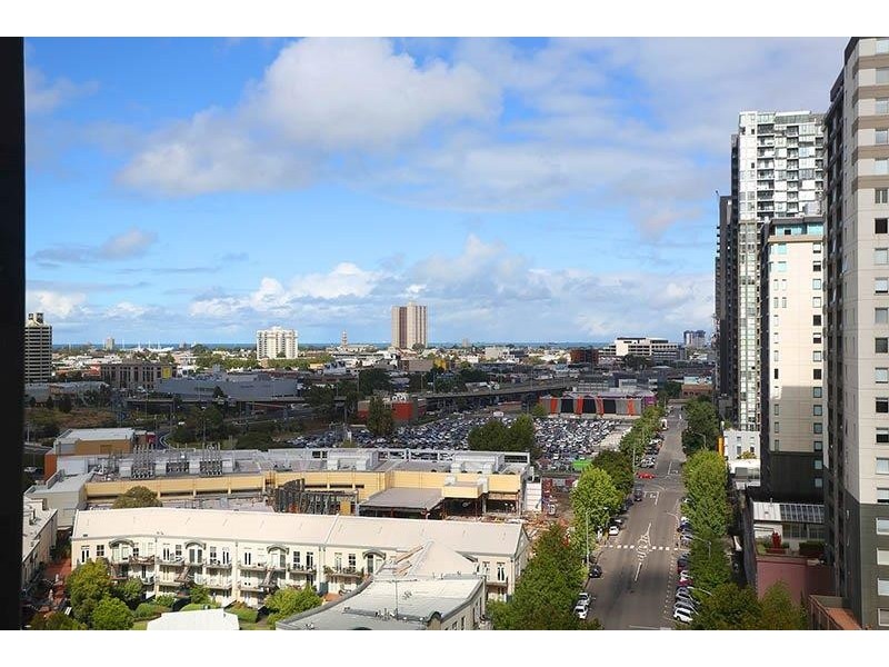 REF 24172/22 Kavanagh Street, Southbank VIC 3006