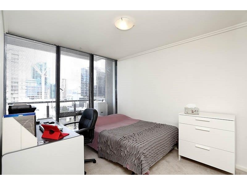 REF 24172/22 Kavanagh Street, Southbank VIC 3006