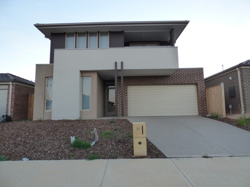 11 Solitude Crescent, Point Cook VIC 3030