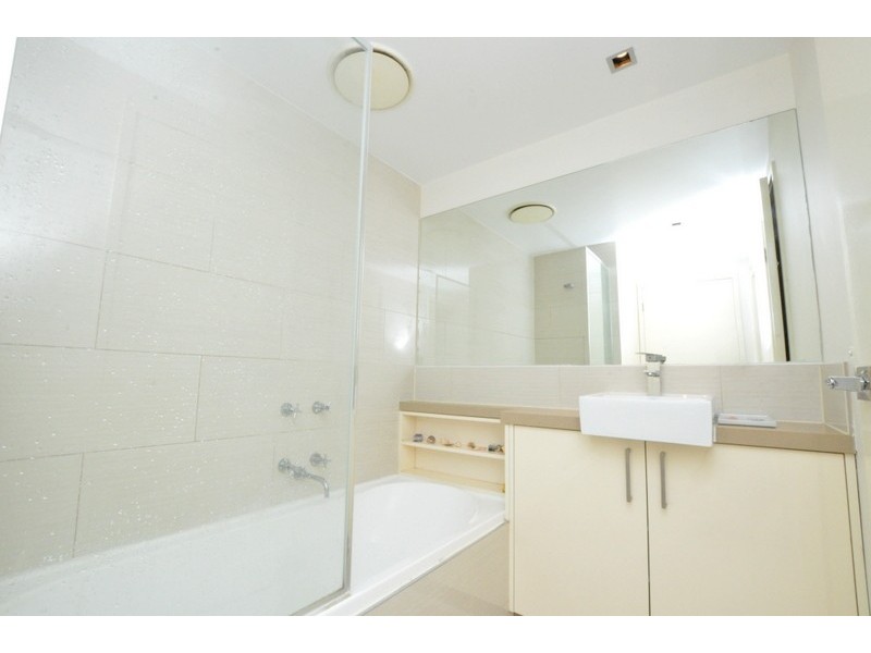 94/1 Riverside Quay, Southbank VIC 3006