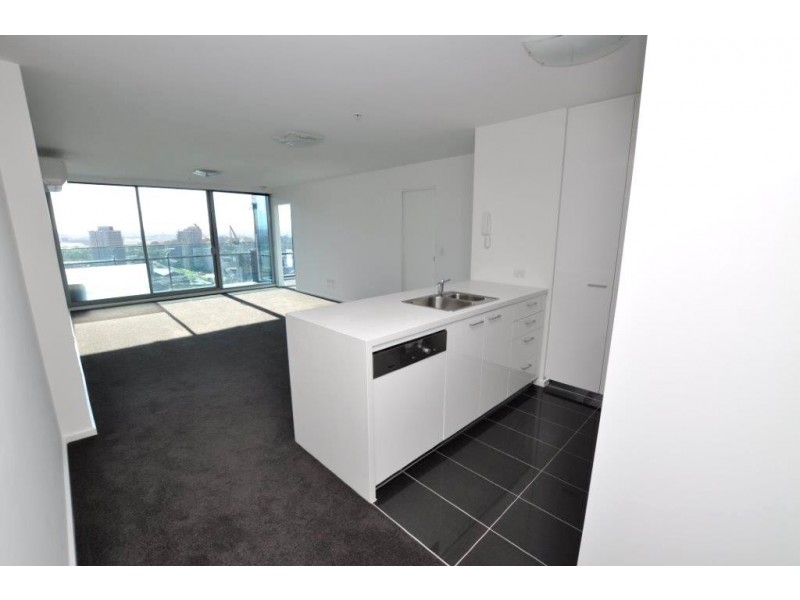 REF 24181/241 City Road, Southbank VIC 3006