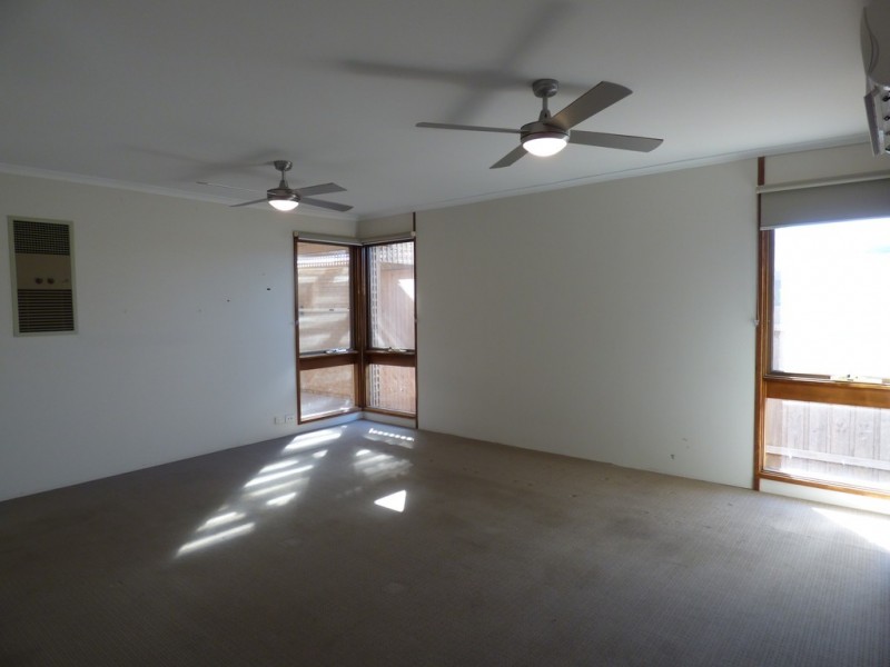 52 Huntingfield Drive, Hoppers Crossing VIC 3029
