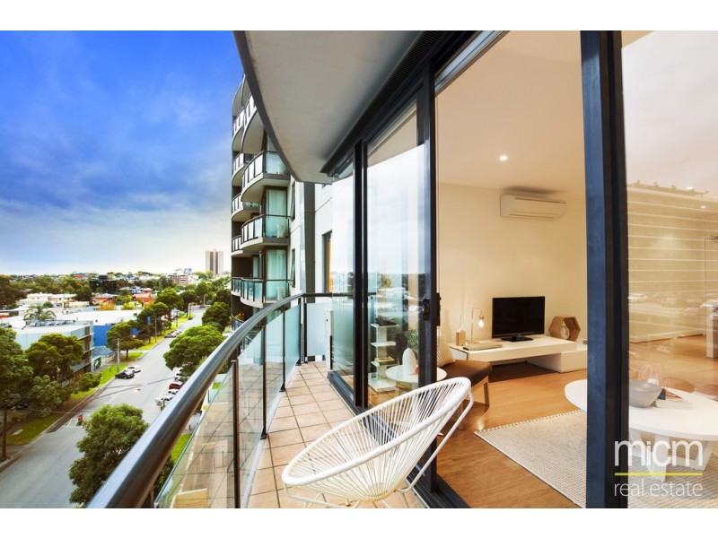 708/28 Bank Street, South Melbourne VIC 3205