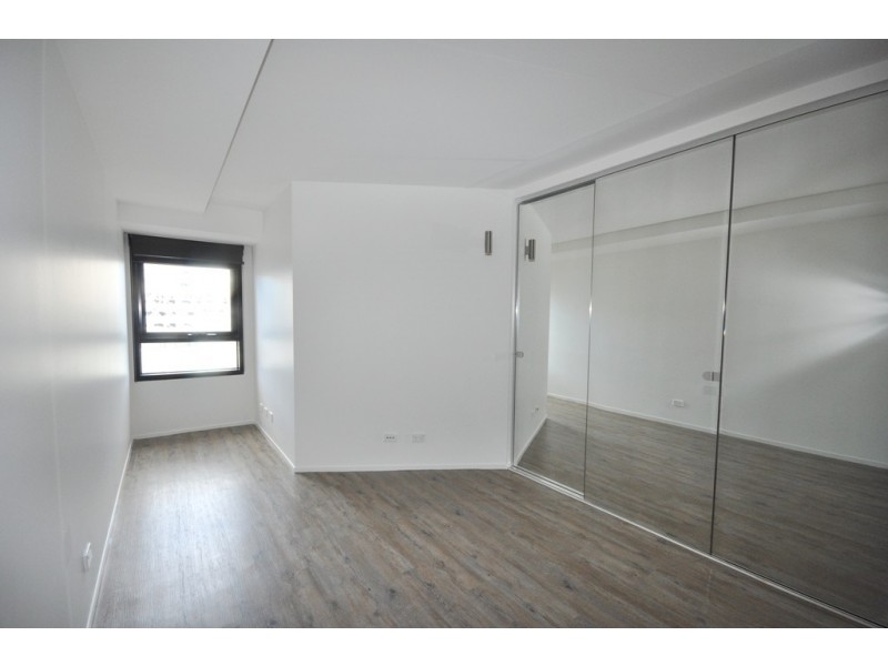 718/838 Bourke Street, Docklands VIC 3008