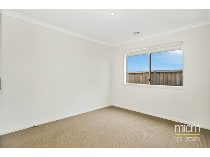 28 Kurrali Crescent, Werribee VIC 3030