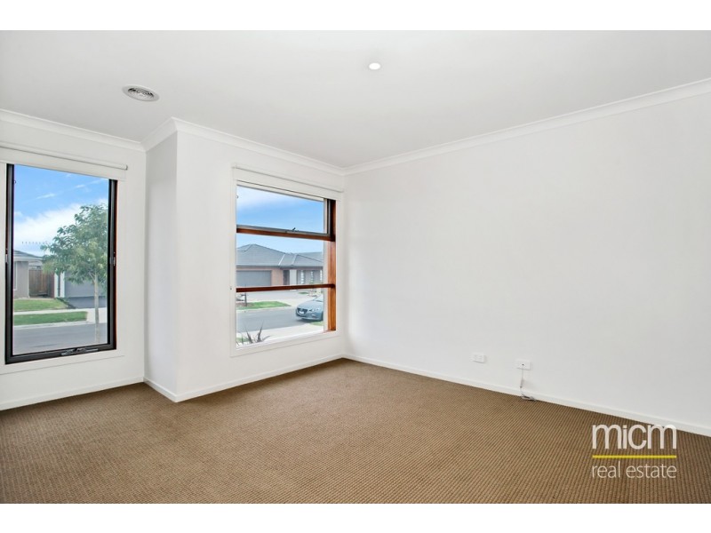 28 Kurrali Crescent, Werribee VIC 3030