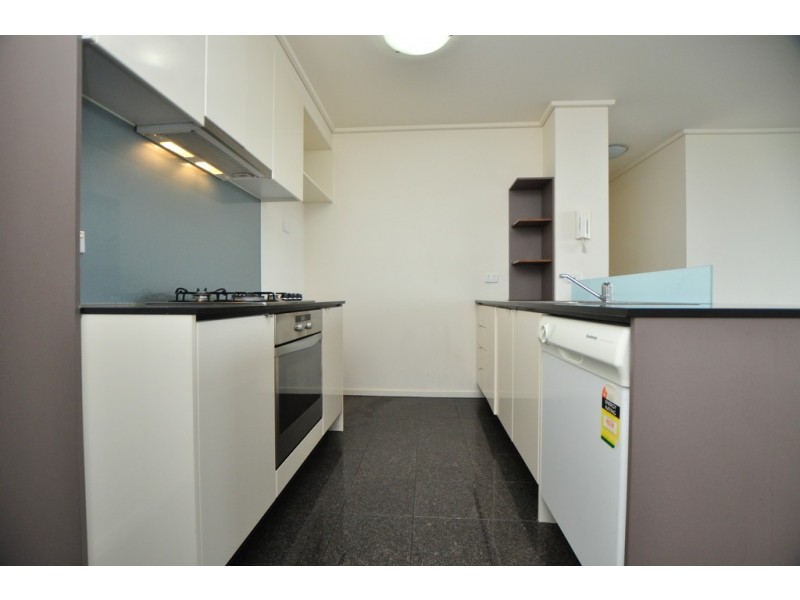 REF 24200/100 Kavanagh Street, Southbank VIC 3006