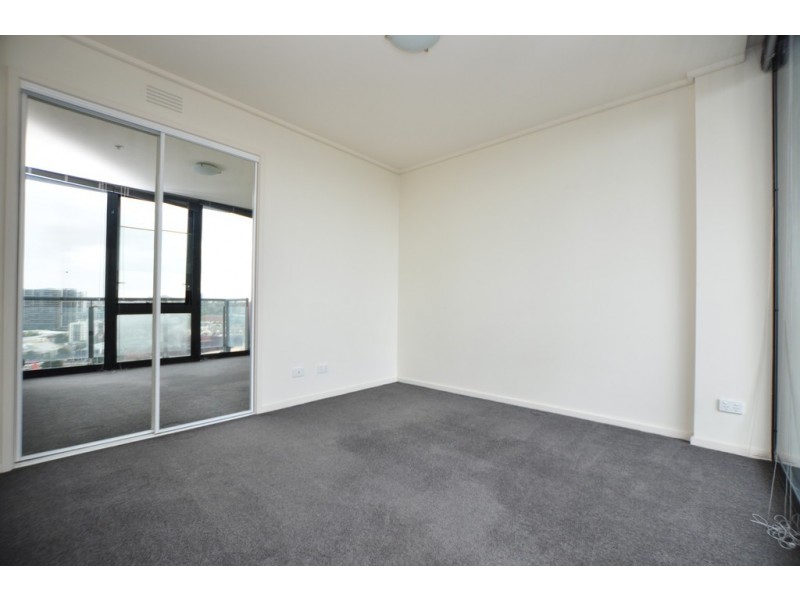 REF 24200/100 Kavanagh Street, Southbank VIC 3006