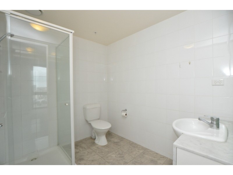 REF 24200/100 Kavanagh Street, Southbank VIC 3006