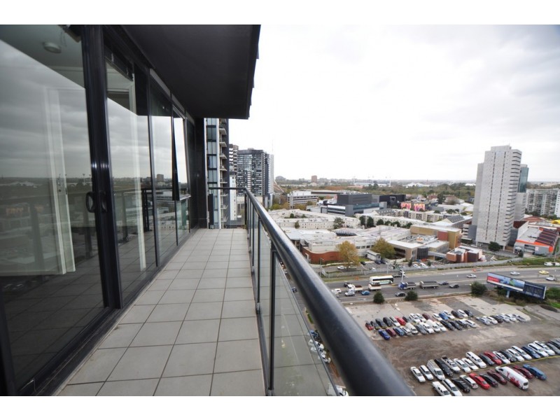 REF 24200/100 Kavanagh Street, Southbank VIC 3006