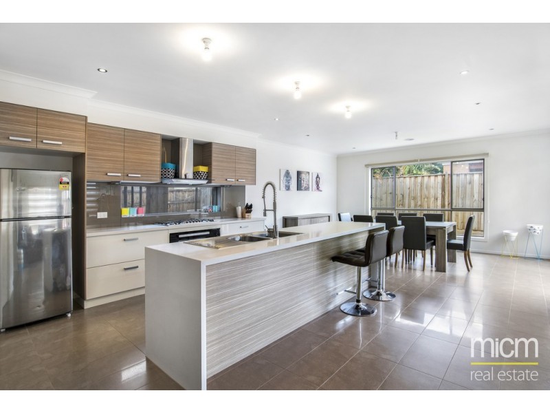 21 Opsum Way, Williams Landing VIC 3027