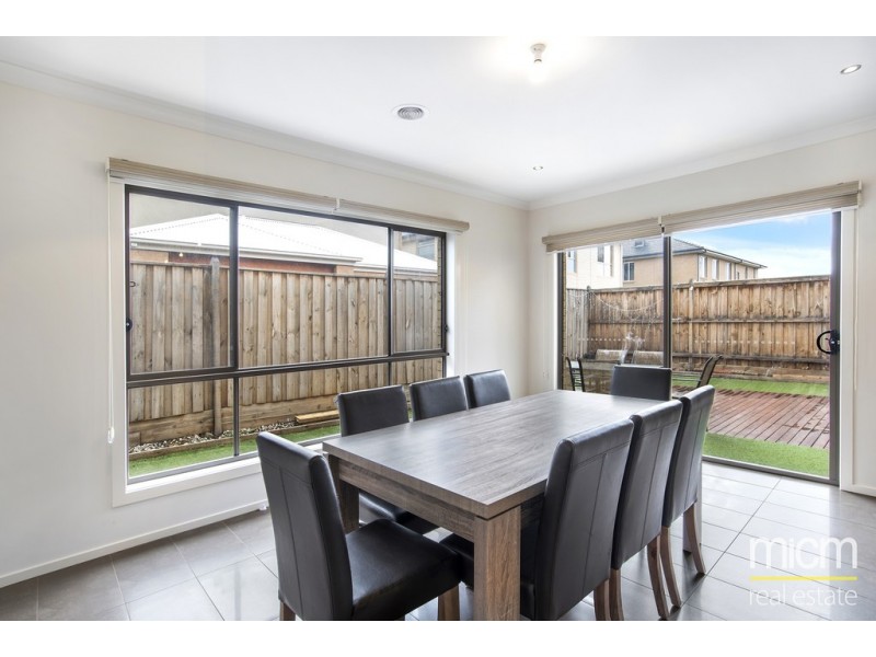 21 Opsum Way, Williams Landing VIC 3027