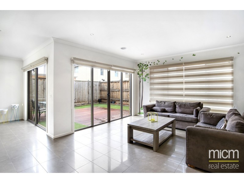 21 Opsum Way, Williams Landing VIC 3027