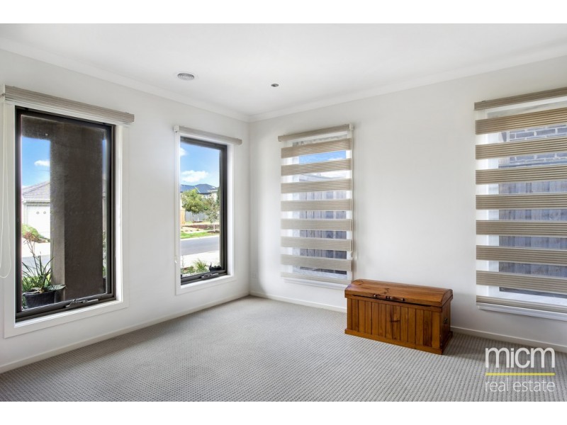 21 Opsum Way, Williams Landing VIC 3027