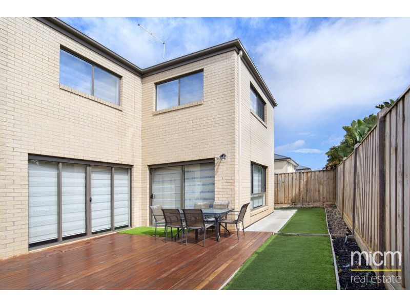 21 Opsum Way, Williams Landing VIC 3027