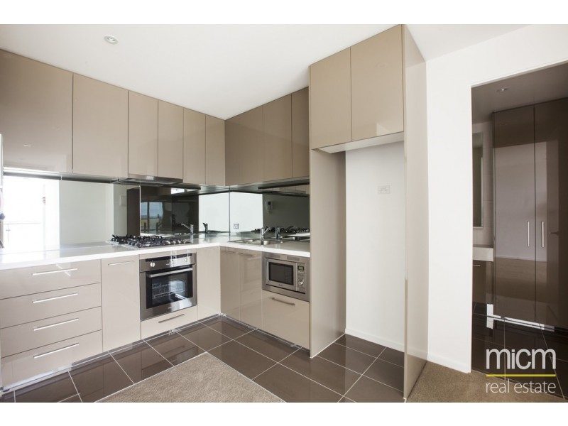 REF 24206/118 Kavanagh Street, Southbank VIC 3006