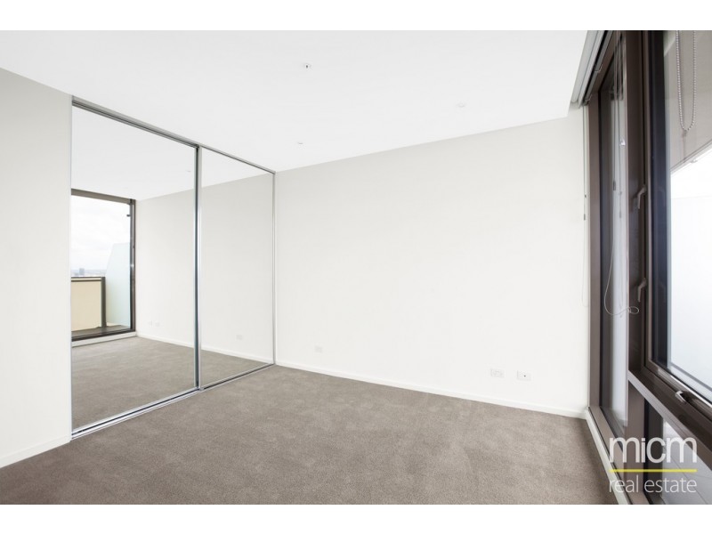 REF 24206/118 Kavanagh Street, Southbank VIC 3006