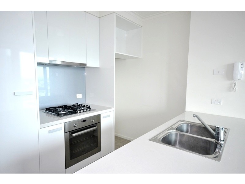 REF 24214/180 City Road, Southbank VIC 3006