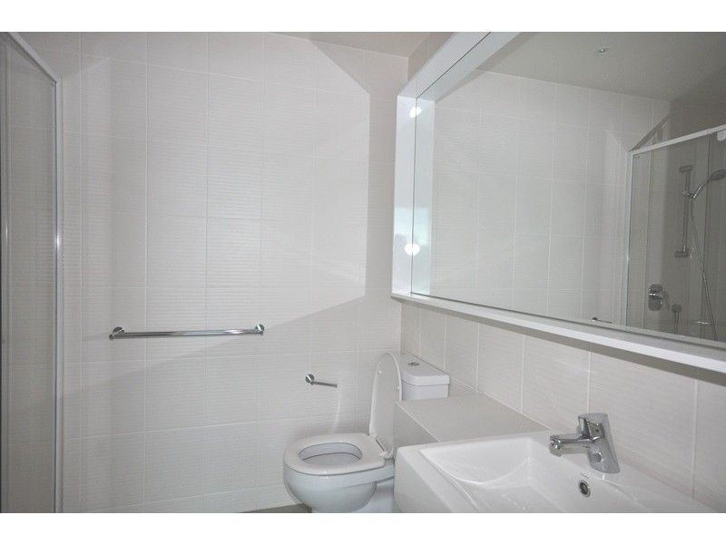 REF 24217/180 City Road, Southbank VIC 3006