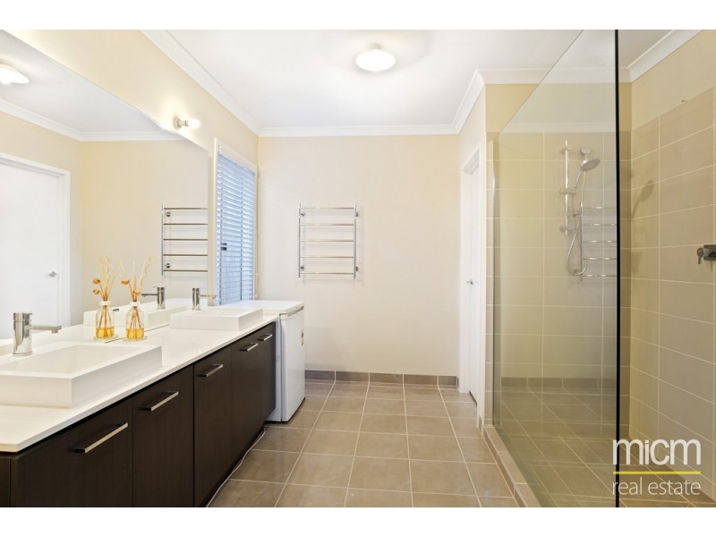 3 McWilliams Crescent, Point Cook VIC 3030