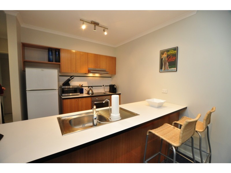 REF 24225/114 Dodds Street, Southbank VIC 3006