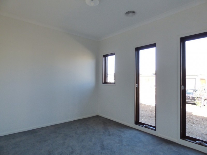 20 Pembridge Avenue, Williams Landing VIC 3027