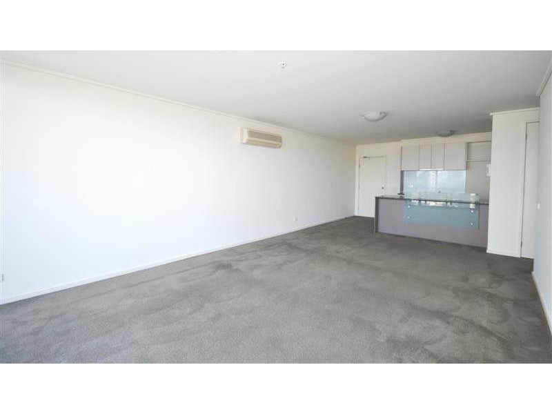 REF 24227/100 Kavanagh Street, Southbank VIC 3006