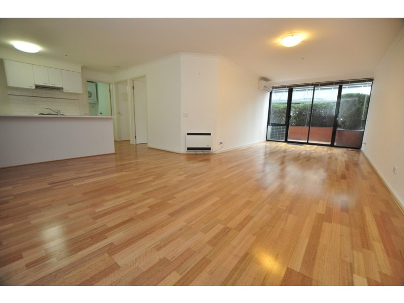 REF 24228/38 Kavanagh Street, Southbank VIC 3006