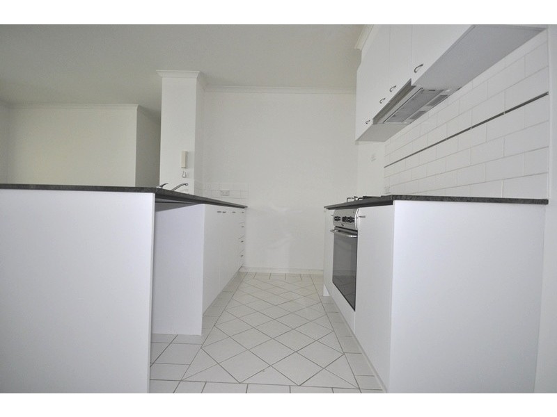 REF 24235/79 Whiteman Street, Southbank VIC 3006