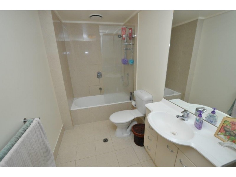 REF 24237/668 Bourke Street, Melbourne VIC 3000