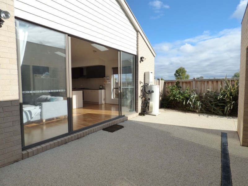 1 Reef Walk, Point Cook VIC 3030