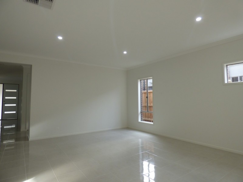 20 Pembridge Avenue, Williams Landing VIC 3027