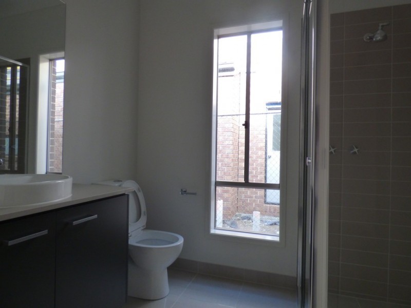 20 Pembridge Avenue, Williams Landing VIC 3027