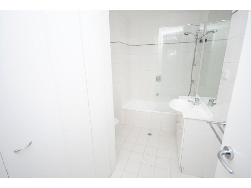 REF 24243/63 Dorcas Street, South Melbourne VIC 3205