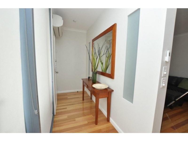 REF 24252/100 Wells Street, Southbank VIC 3006