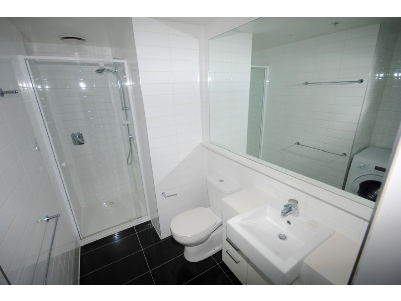 REF 24255/241 City Road, Southbank VIC 3006