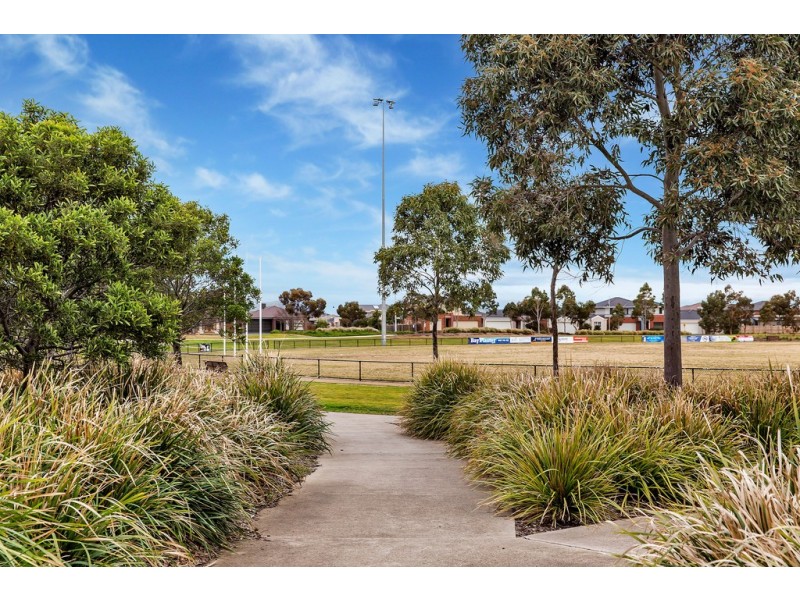 36 Windorah Drive, Point Cook VIC 3030