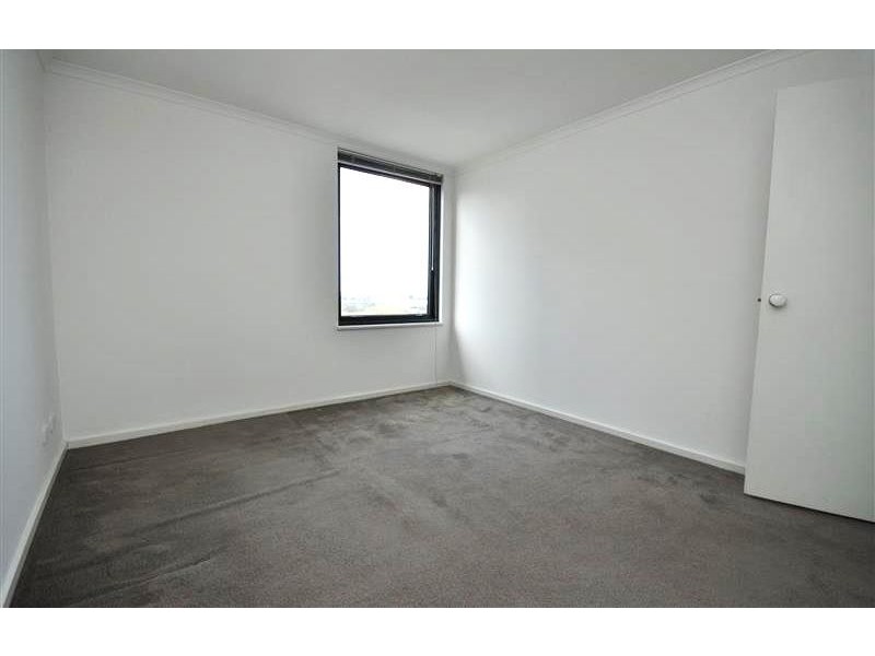 REF 24265/38 Kavanagh Street, Southbank VIC 3006