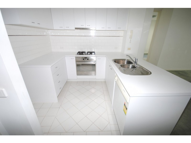 REF 24274/63 Dorcas Street, South Melbourne VIC 3205