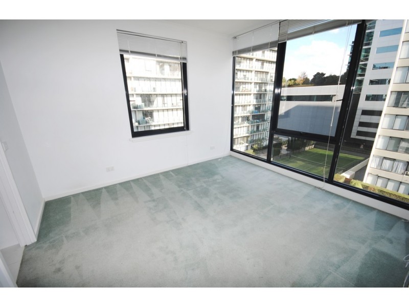 REF 24274/63 Dorcas Street, South Melbourne VIC 3205