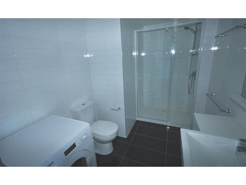 REF 24276/241 City Road, Southbank VIC 3006