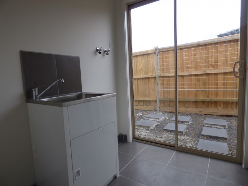 12 Farmers Way, Point Cook VIC 3030