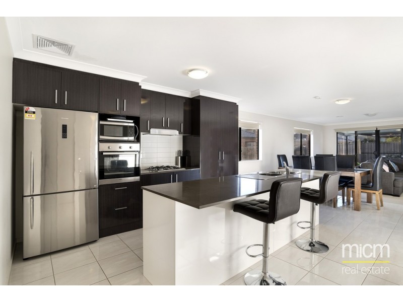 3 Anchor Crescent, Point Cook VIC 3030