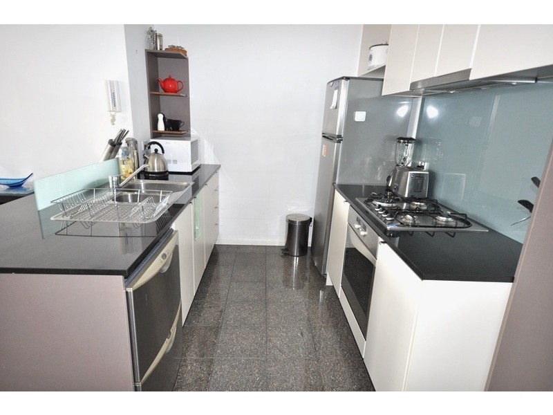 REF 24282/173 City Road, Southbank VIC 3006