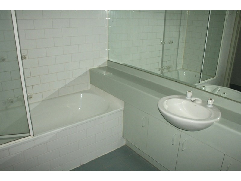 1/96 Wells Street, Southbank VIC 3006