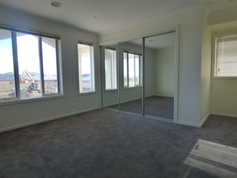 21 Halycon Street, Point Cook VIC 3030