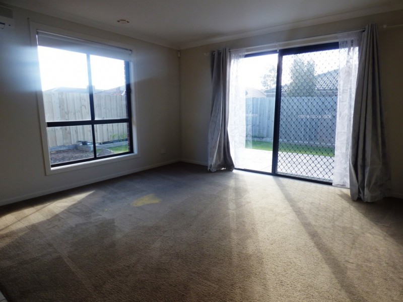 47 Landing Place, Point Cook VIC 3030