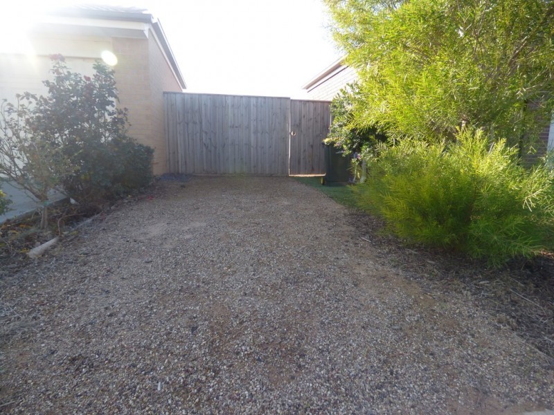 47 Landing Place, Point Cook VIC 3030