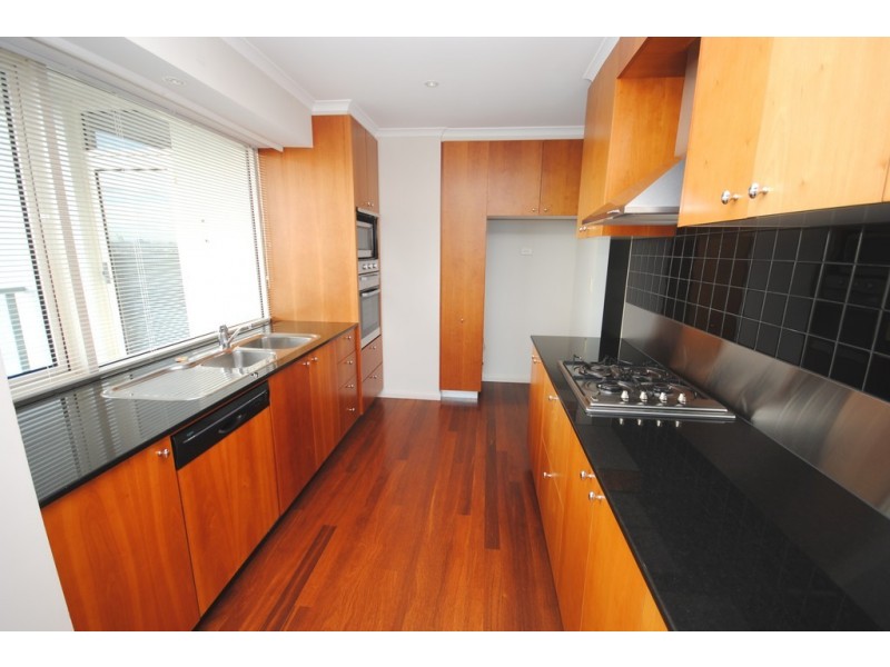 801/127 Beach Street, Port Melbourne VIC 3207
